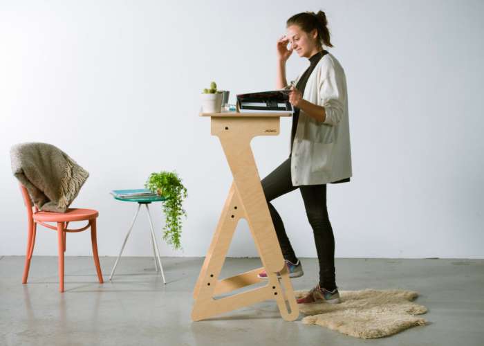 https://cartridgesdirect.com.au/product_images/uploaded_images/standup-desk-australia-2x.jpg